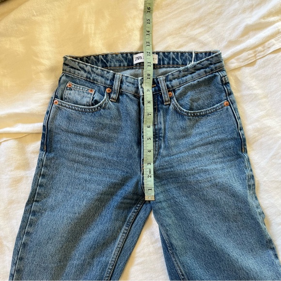Zara Rigid Denim Jeans - Picture 5 of 6